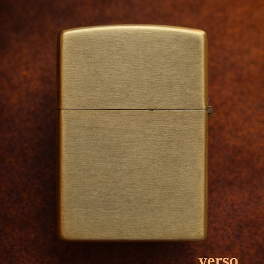 Briquet Tempête Métal Vintage – Tête de Mort "Fight What"