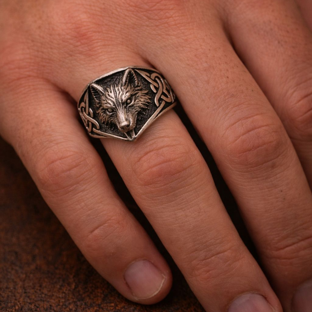 Bague tête de loup en acier inoxydable