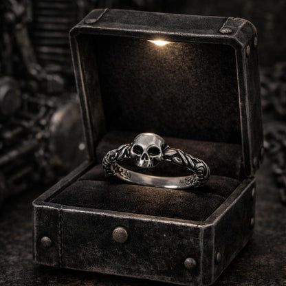 Bague Fine Skull en Acier Inoxydable