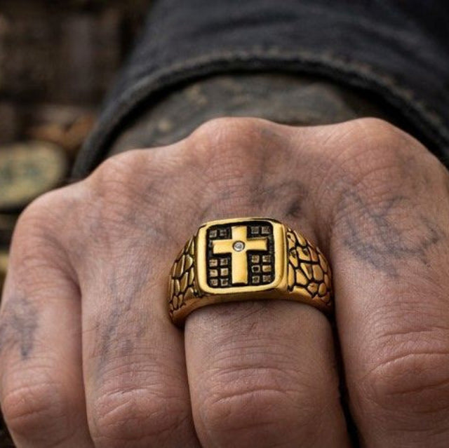 Bague Chevalière Croix Royale