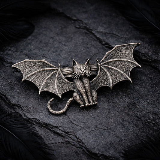 Barrette gothique chauve-souris en métal vieilli