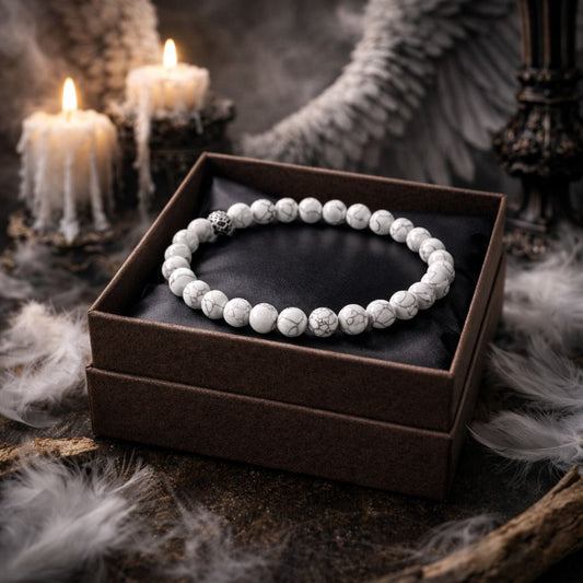 Bracelet Howlite blanche- Collection Blessed & Damned