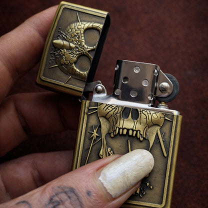 Briquet Tempête Vintage – Tête de Mort  craquelé