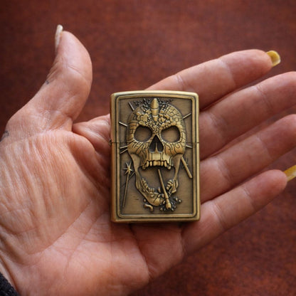 Briquet Tempête Vintage – Tête de Mort  craquelé