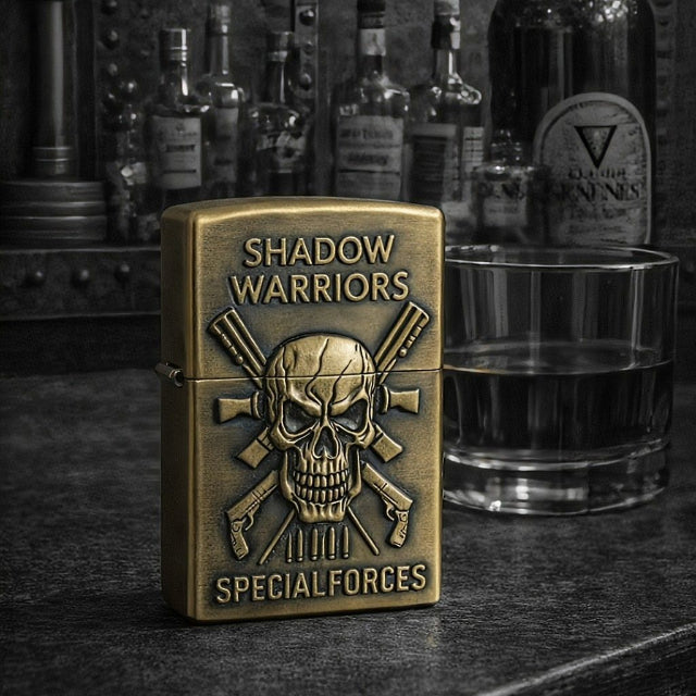 Briquet Tempête Métal Vintage – Tête de Mort  "Shadow Warriors"