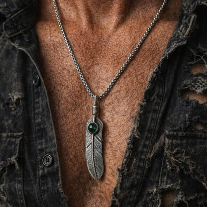 Chaine en Acier Inoxydable - Pendentif Plume avec Pierre Verte