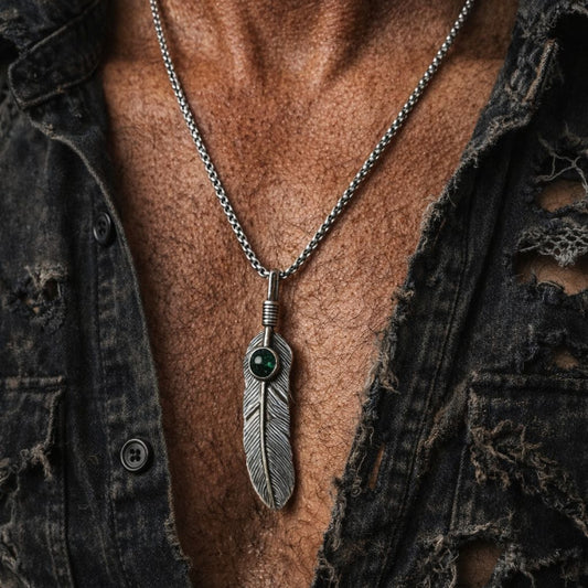 Chaine en Acier Inoxydable - Pendentif Plume avec Pierre Verte