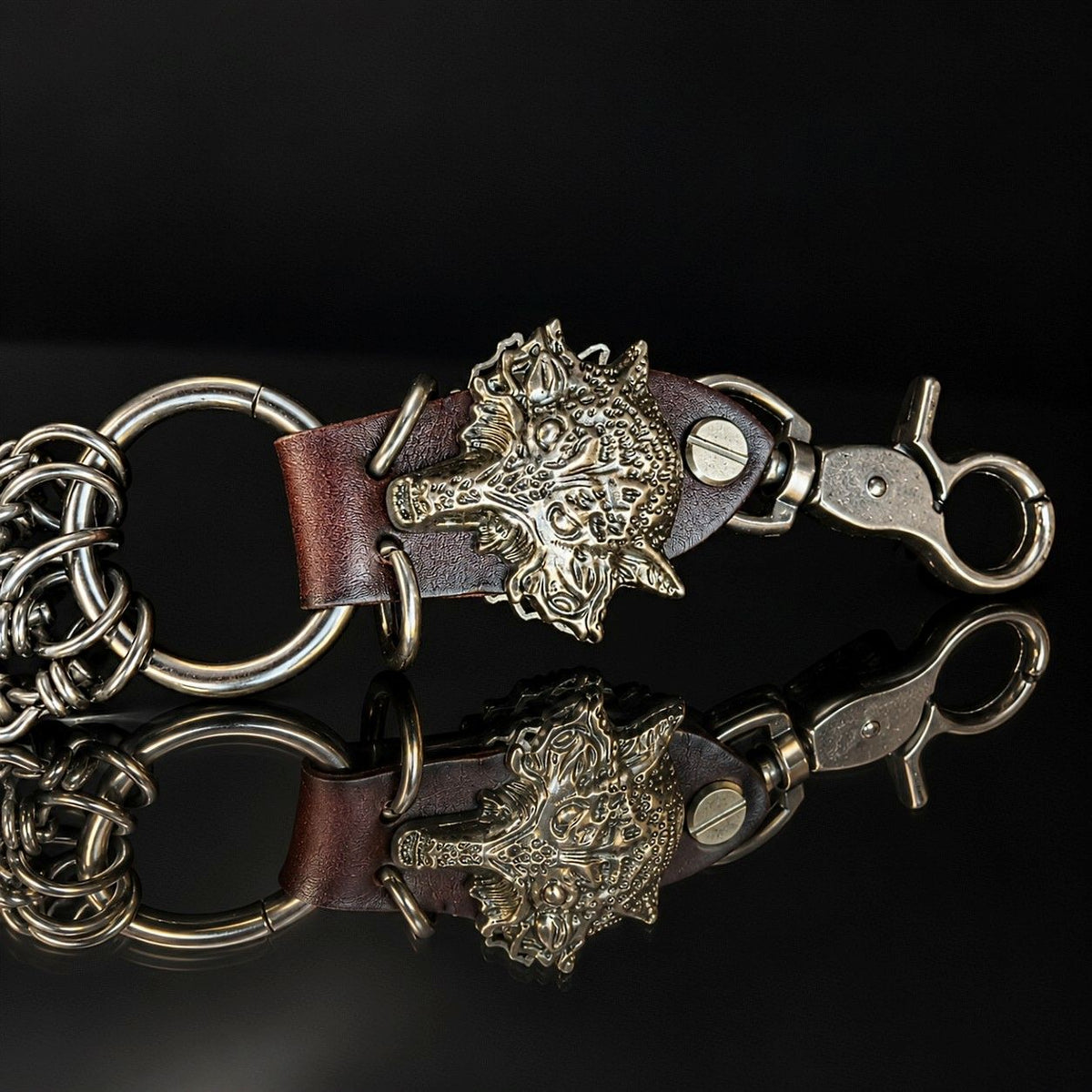 Porte-Clés Biker Cuir & Acier Inoxydable - Loup Sauvage